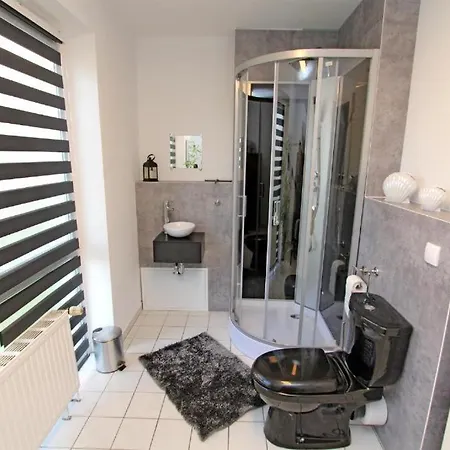 Am Kulturpark - Mit 3 Schlafraeumen Fuer 6 Personen